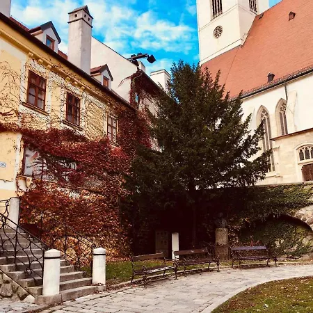 Second Home In Heart Of Bratislava Exterior photo